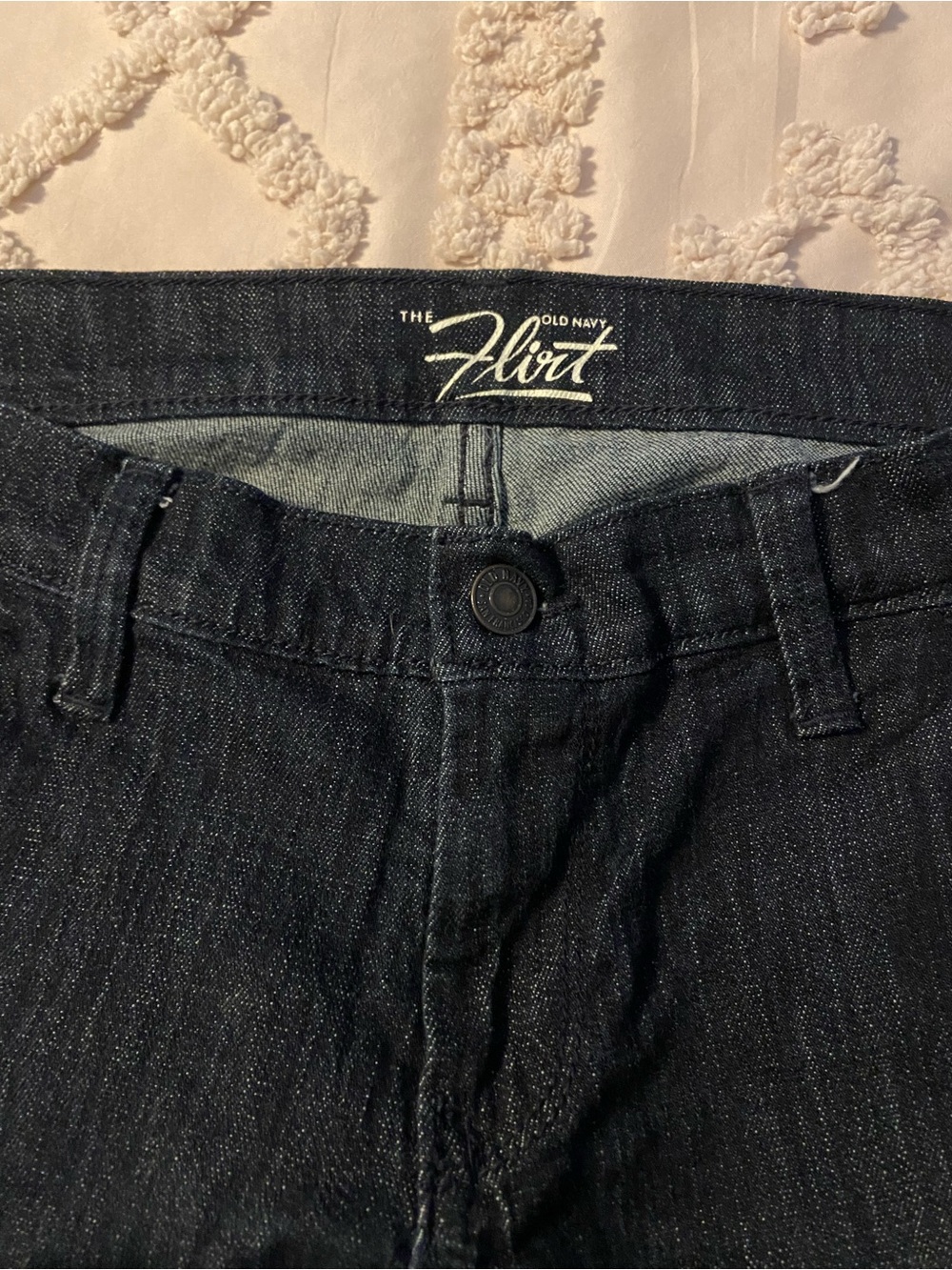 FREE w/ any purchase 💕 Old Navy Flirt Dark Wide Leg Indigo Jeans